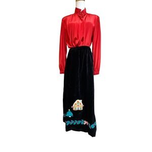 The Eagles Eye Velvet Christmas Gingerbread House Applique Maxi Skirt M